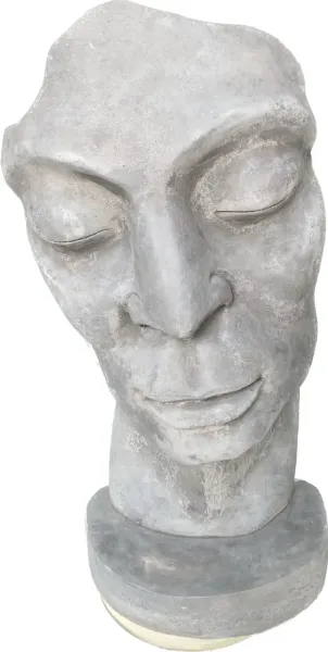 Aras - Gesicht, nach rechts blickend, 120cm H | Steinguss 